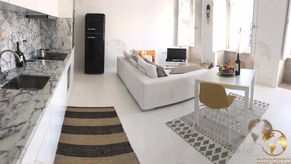 T1 RENOVADO NO CENTRO DO PORTO | JUNTO AO CAMPO 24 DE AGOSTO